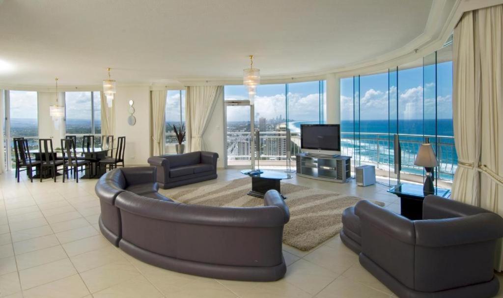 2nd Avenue Beachside Gold Coast